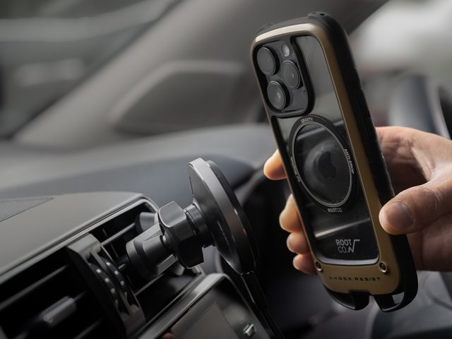 【新製品】「PLAY EZ1 MagSafe Wireless Car Charger」販売のお知らせ